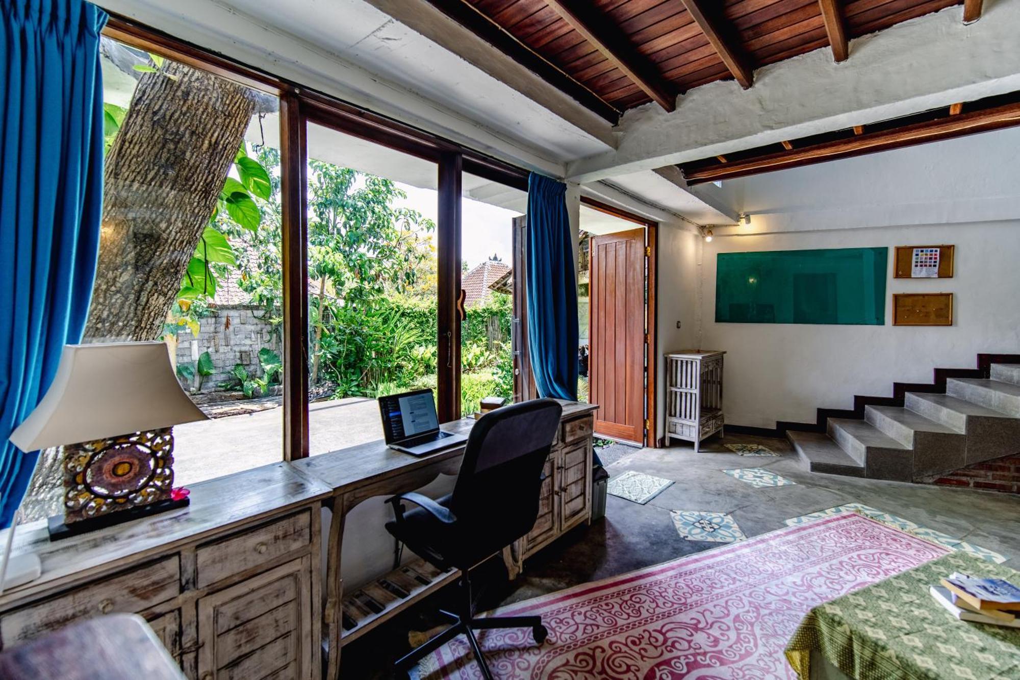The Onion Collective Hostel Ubud  Exterior photo