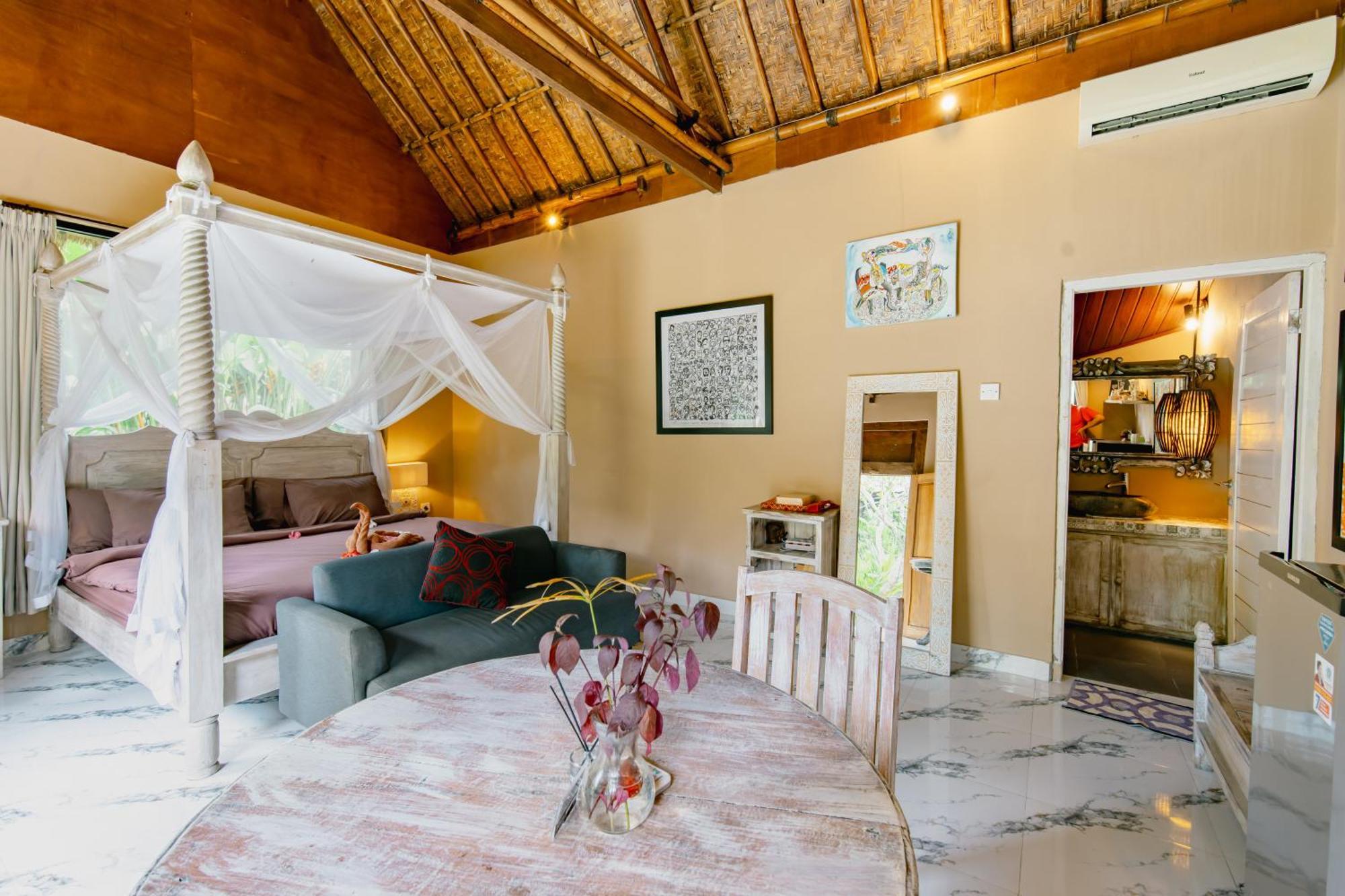 The Onion Collective Hostel Ubud  Exterior photo