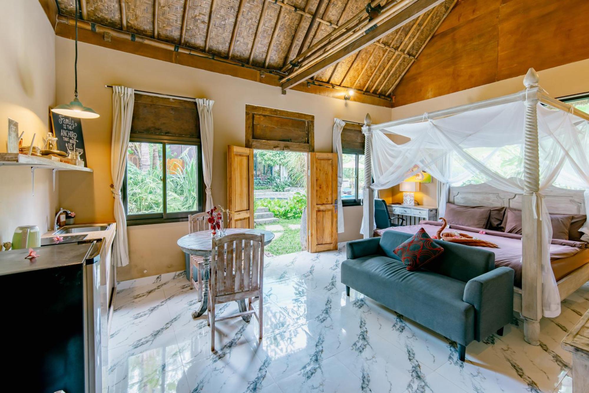 The Onion Collective Hostel Ubud  Exterior photo