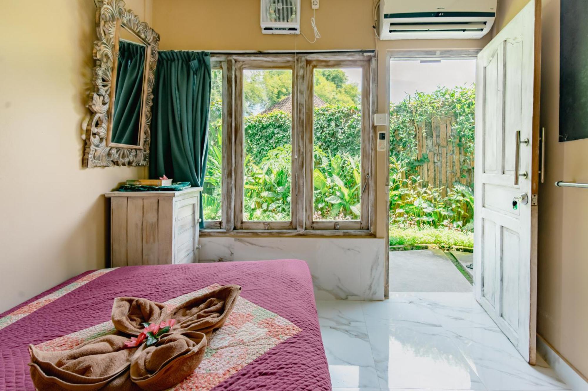The Onion Collective Hostel Ubud  Exterior photo